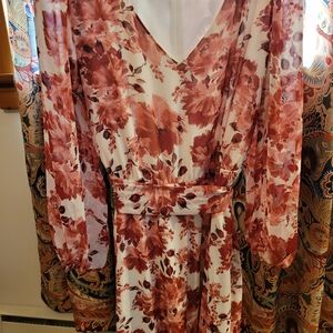 Saturated Floral,Rose-Print V-Neck Long Sleeve Midi Dress in Blush Rose, NWT, L